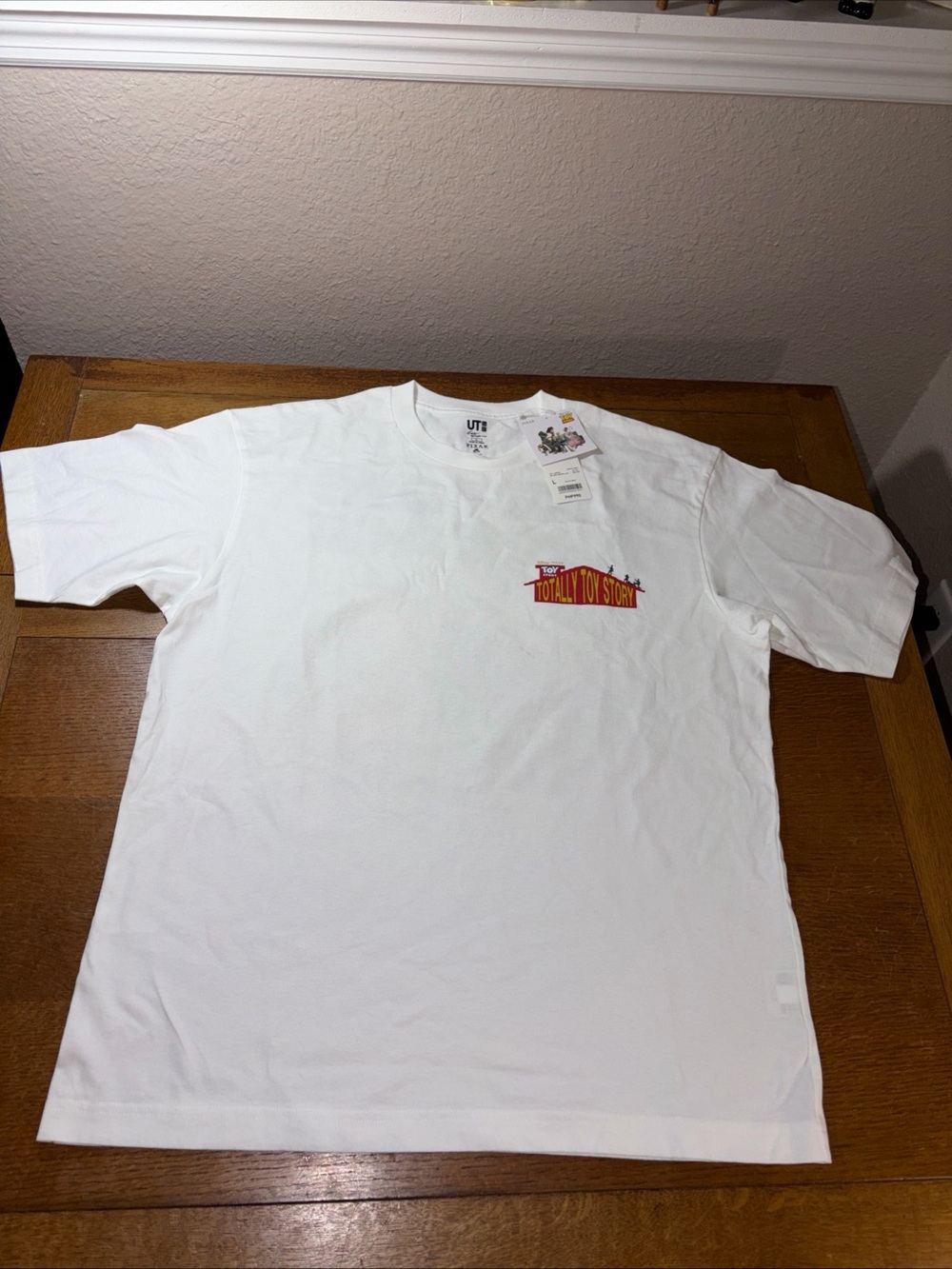 Uniqlo UT Totally Toy Story Woody and Buzz Lightyear T-Shirt Size L NWT